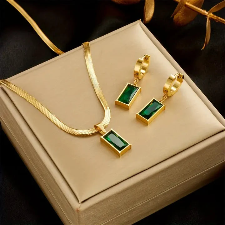 Iselotte Verdain Exquisite Gold Jewelry Set