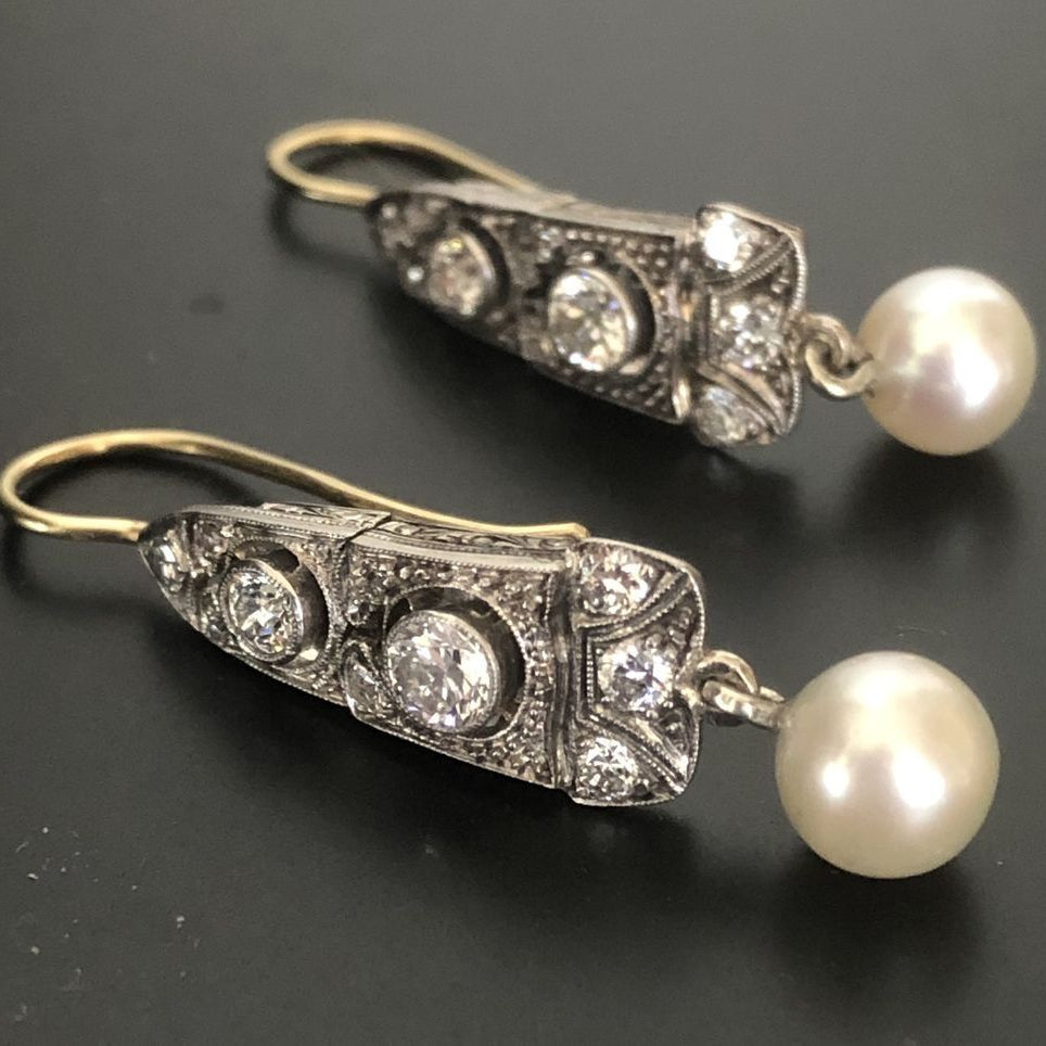 Pearl Bright Earrings