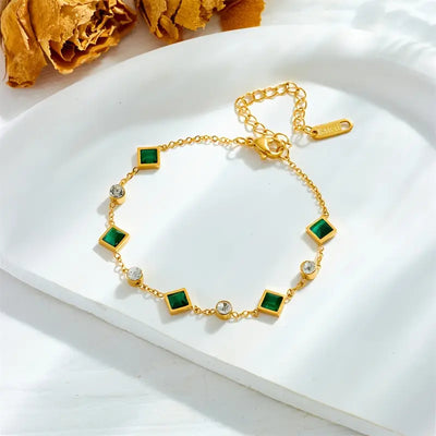 Amelisse Glenwyn Bracelet in Gold