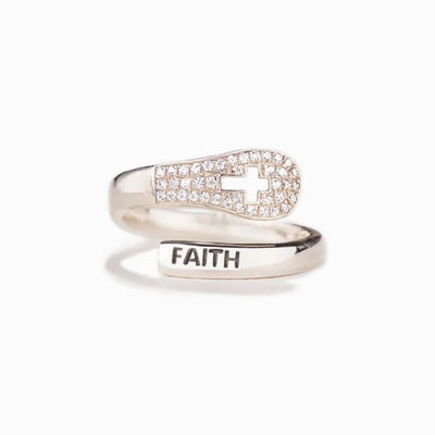 "Fait" Family Ring