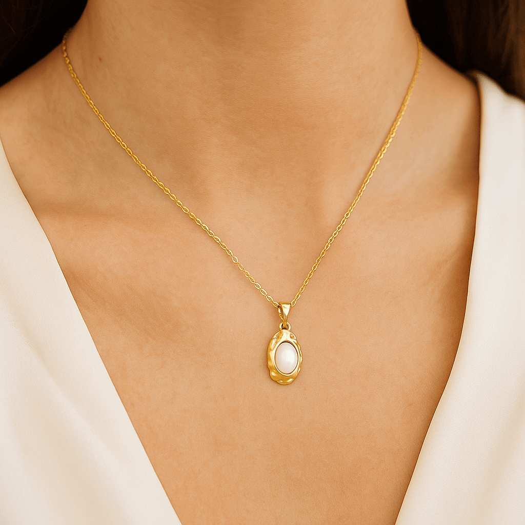 Elegant Heritage Pearl Necklace