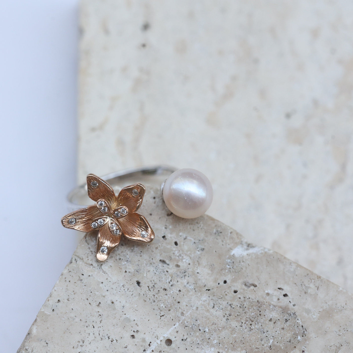 Elegant Freshwater Pearl Ring with Gold Flower Setting