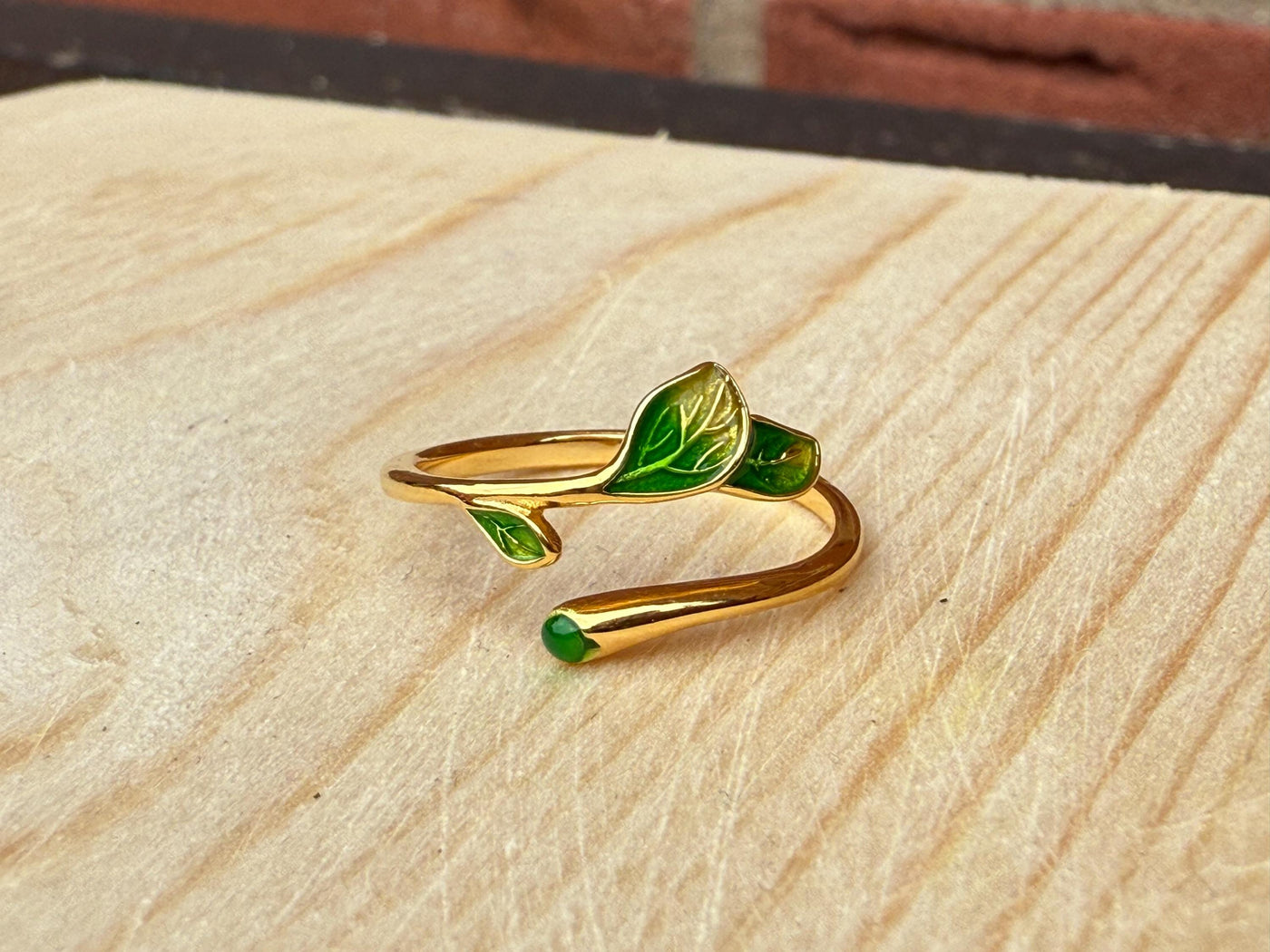 Adjustable Sterling Silver Ring with Green Ivy Leaf Design