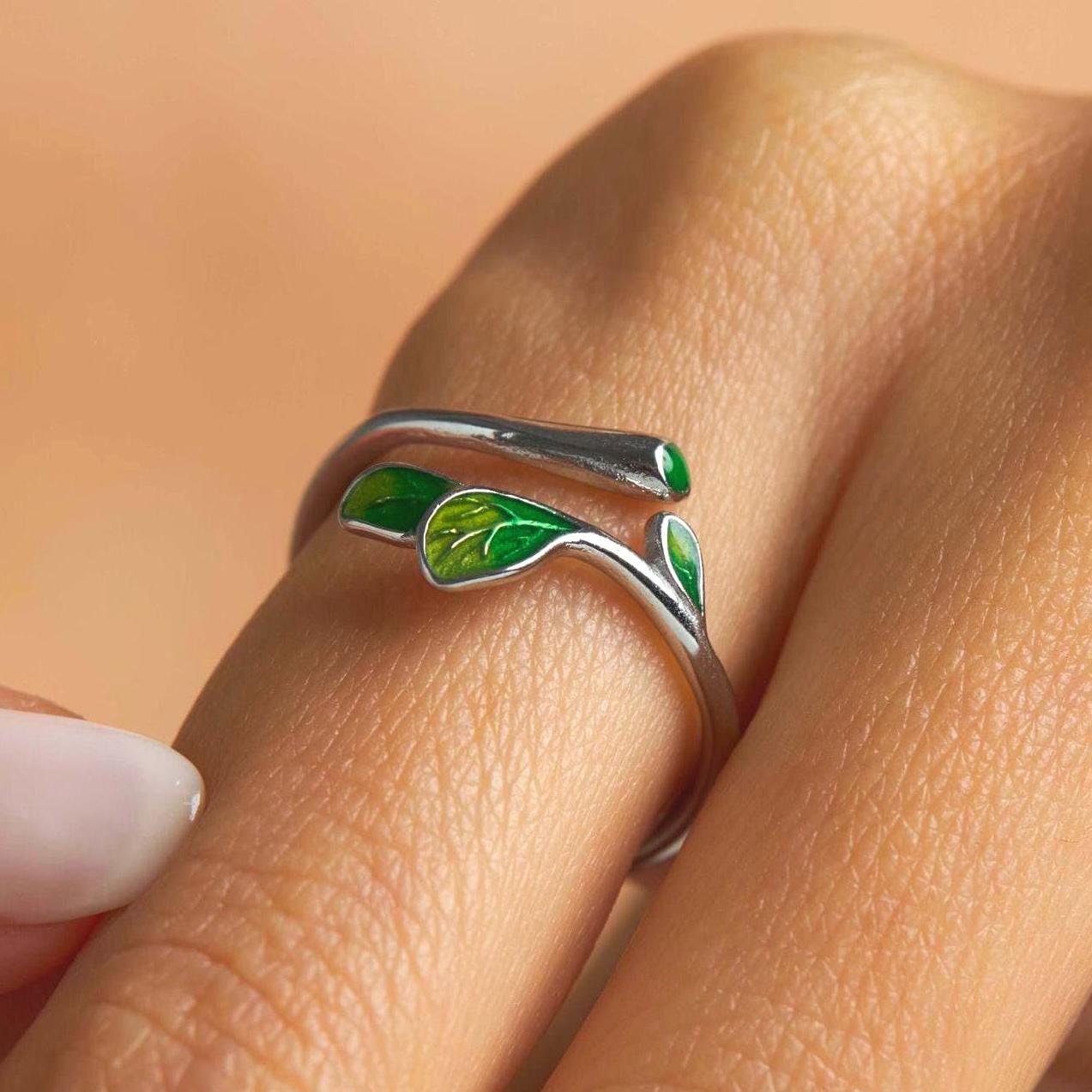 Adjustable Sterling Silver Ring with Green Ivy Leaf Design