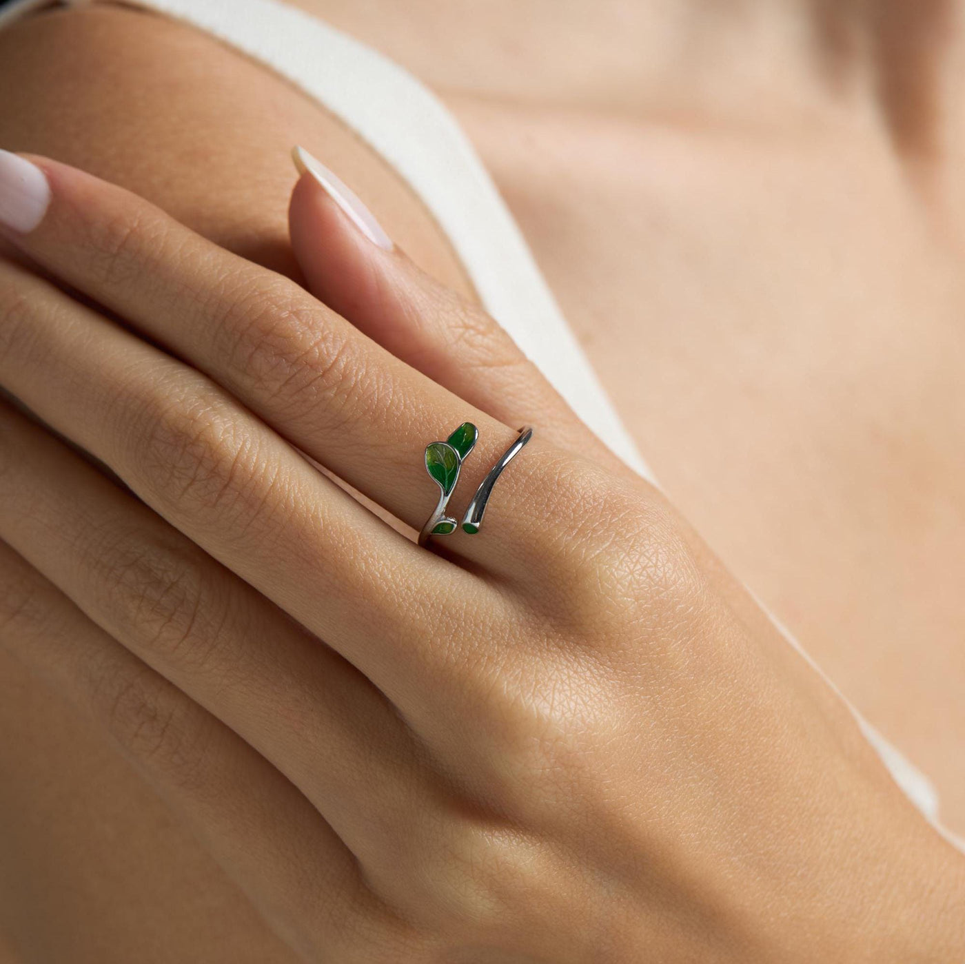 Adjustable Sterling Silver Ring with Green Ivy Leaf Design