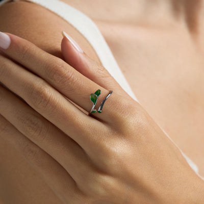 Adjustable Sterling Silver Ring with Green Ivy Leaf Design