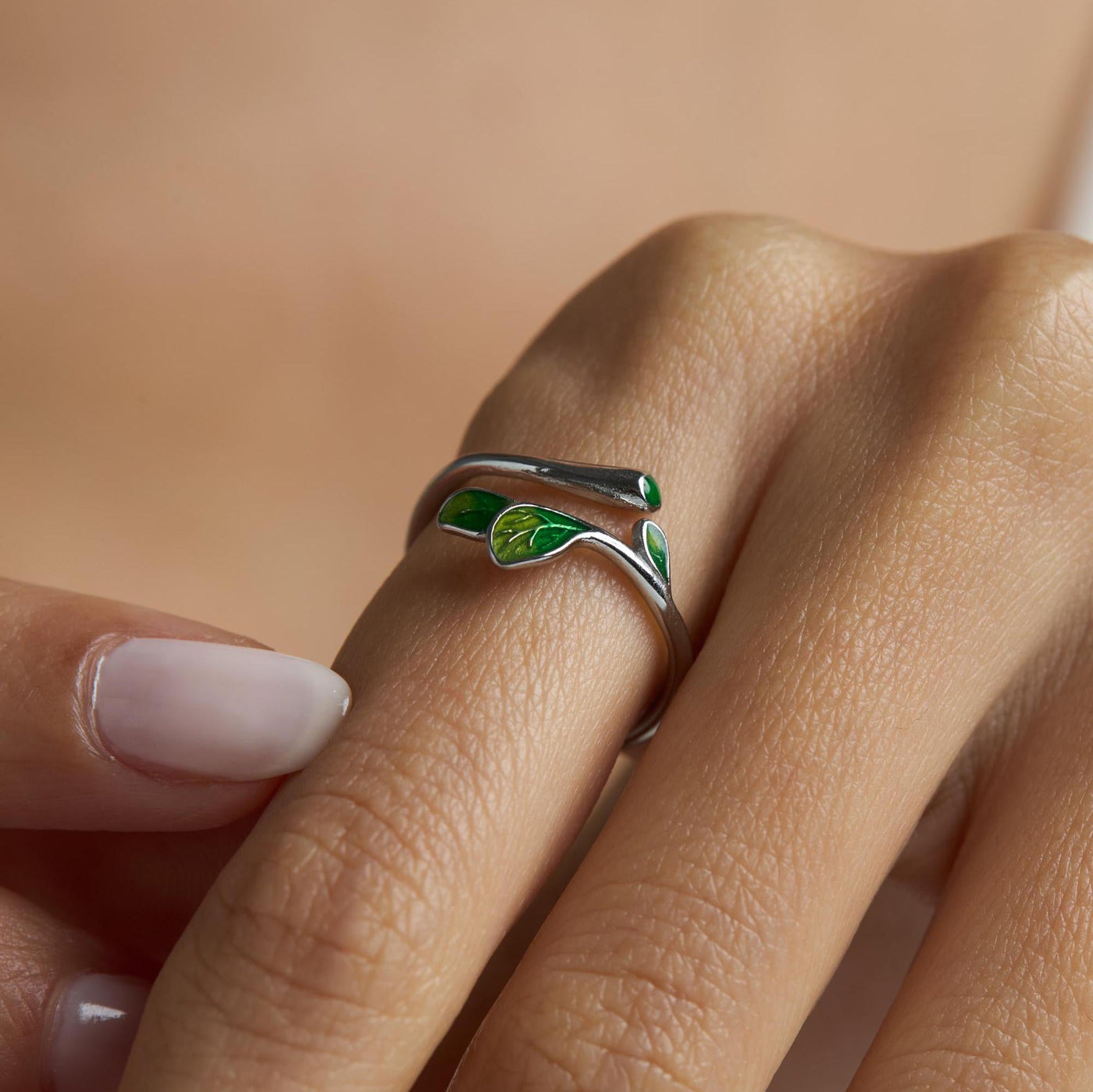 Adjustable Sterling Silver Ring with Green Ivy Leaf Design